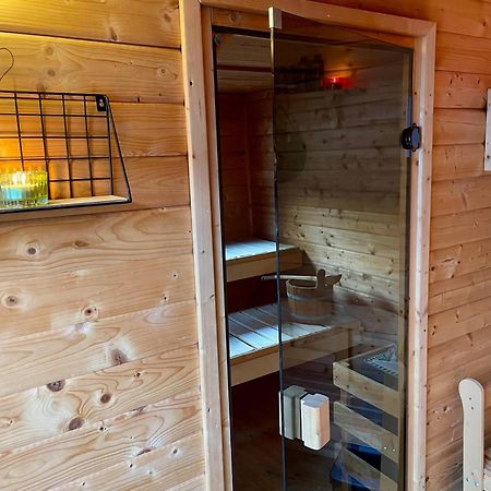 Modernes Holzhaus Im Skandinavischen Stil Mit Sauna, Garten Und 2 Katzen Нордерштедт Экстерьер фото