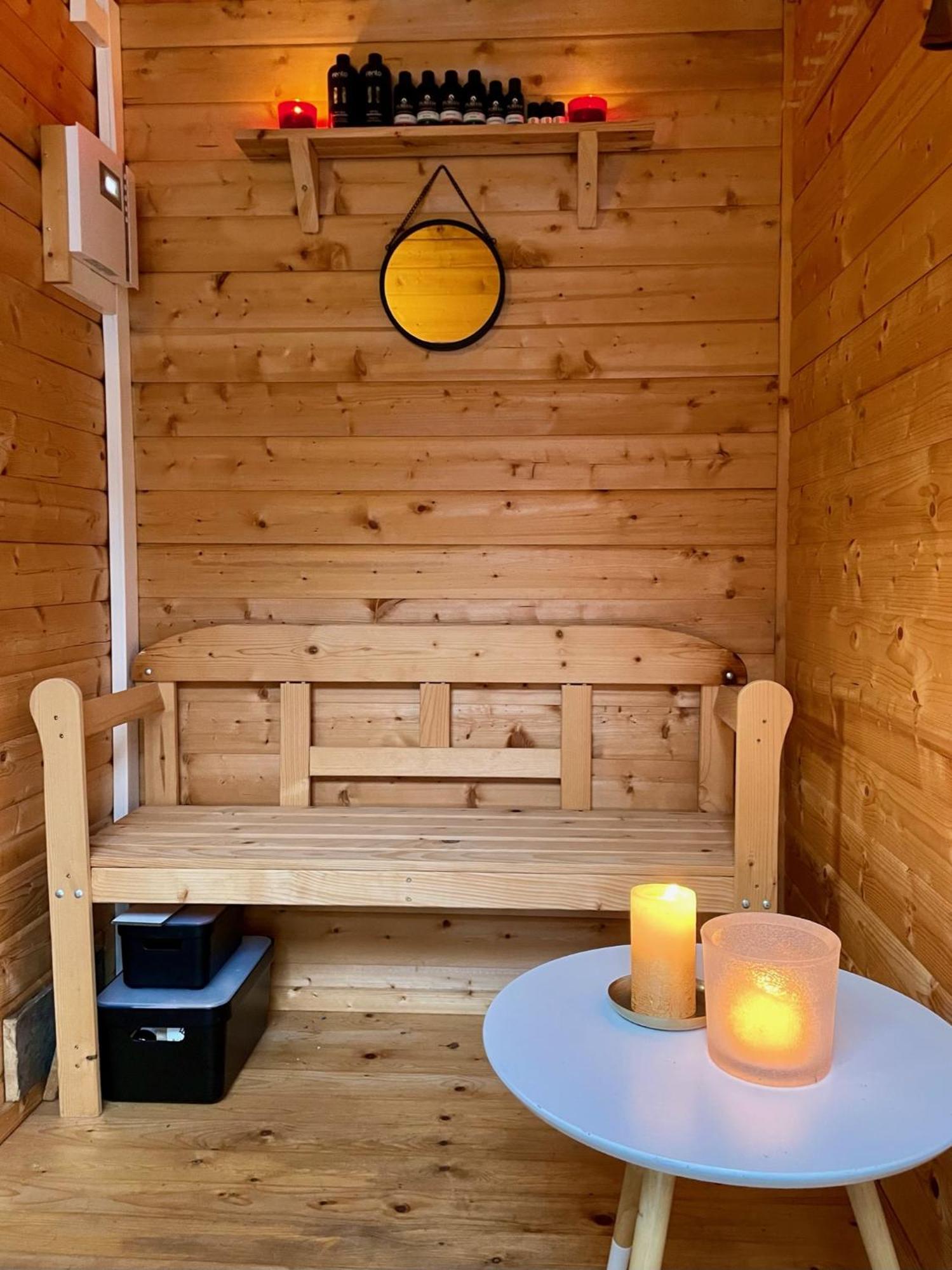 Modernes Holzhaus Im Skandinavischen Stil Mit Sauna, Garten Und 2 Katzen Нордерштедт Экстерьер фото